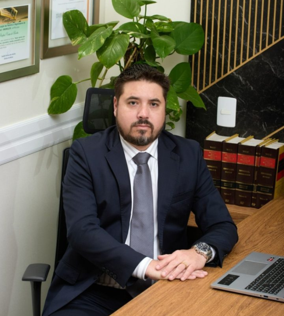 Dr. Rhafael Costa de Borba